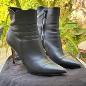 Gianvito Rossi black leather ankle heeled pointed boots booties